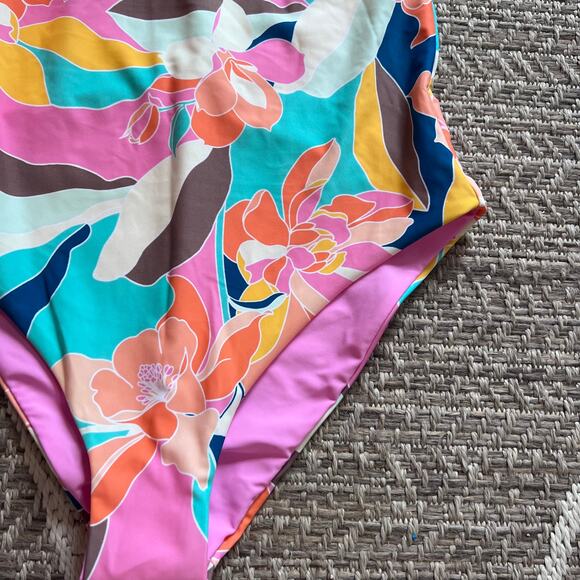 KIKIRIO Floral One Piece Sz L - Picture 2 of 5